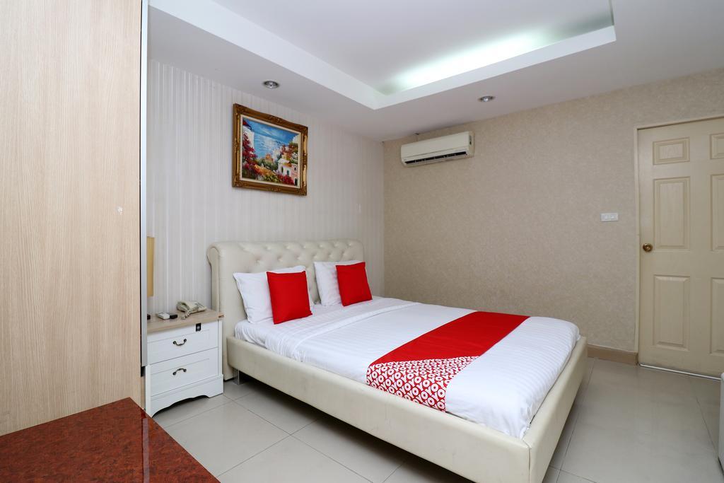 Diamond Residence Silom Bangkok Exterior photo