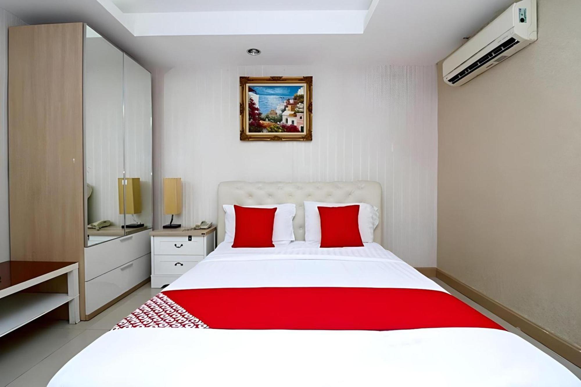 Diamond Residence Silom Bangkok Exterior photo