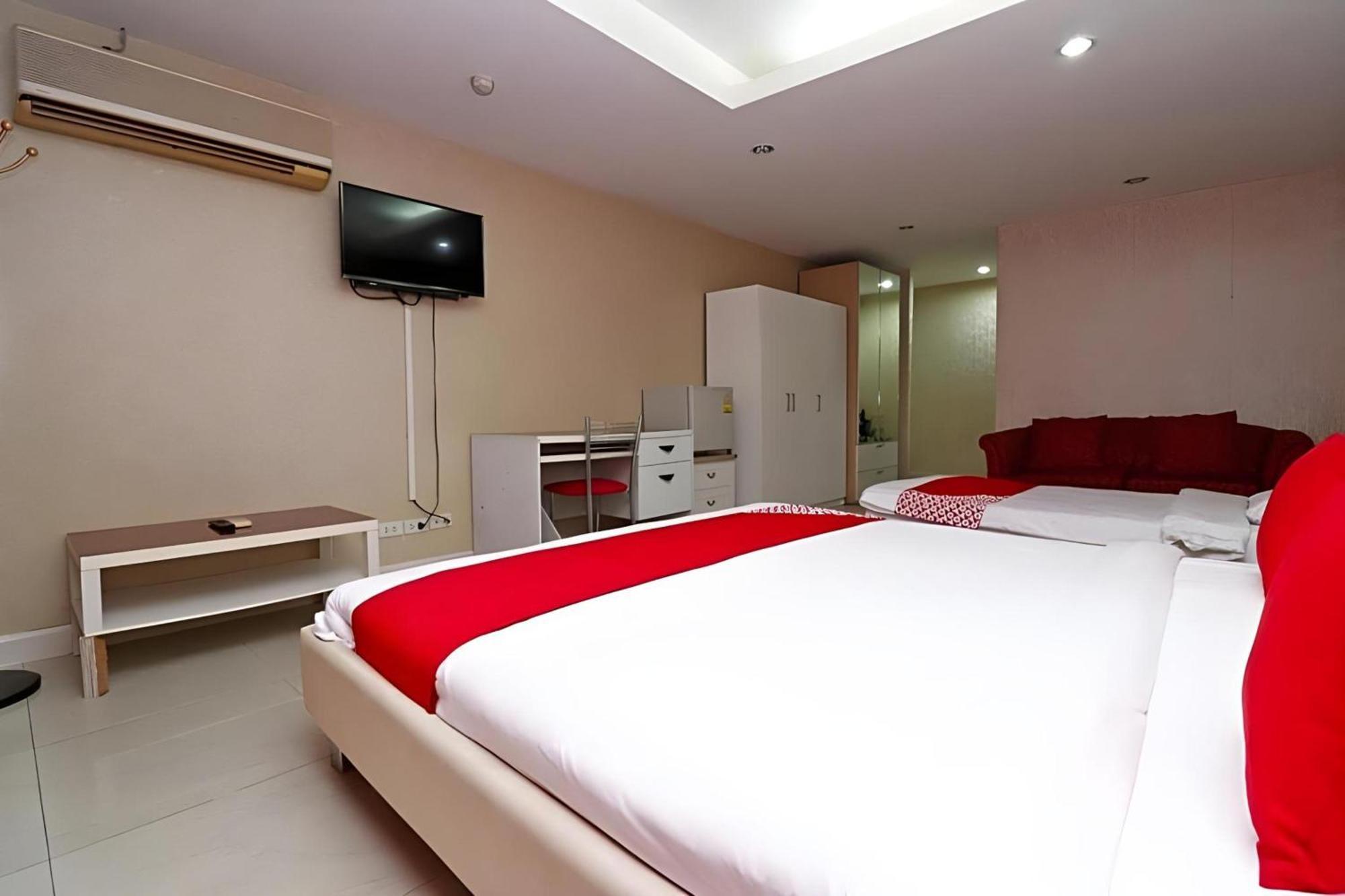Diamond Residence Silom Bangkok Exterior photo