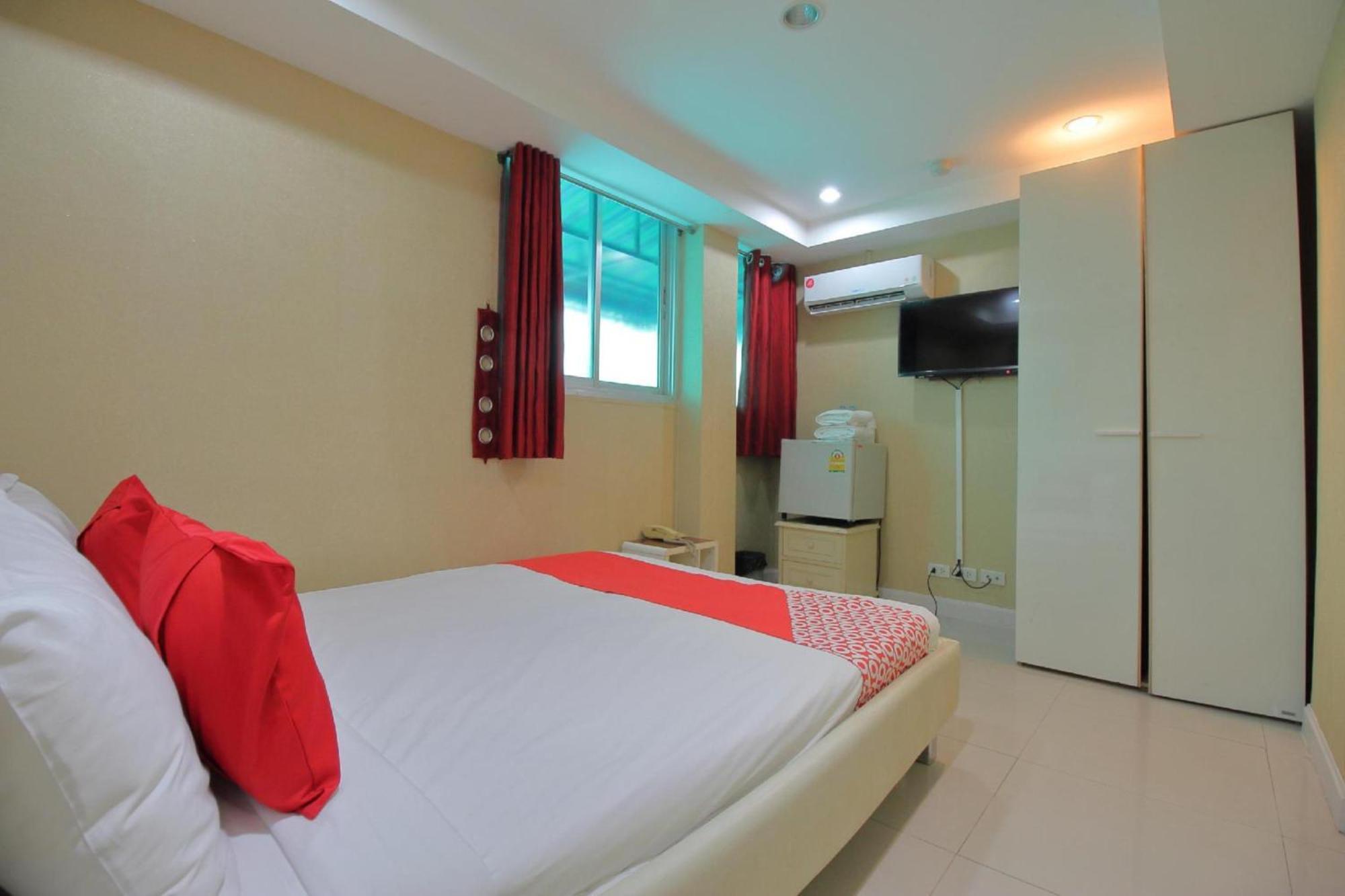 Diamond Residence Silom Bangkok Exterior photo